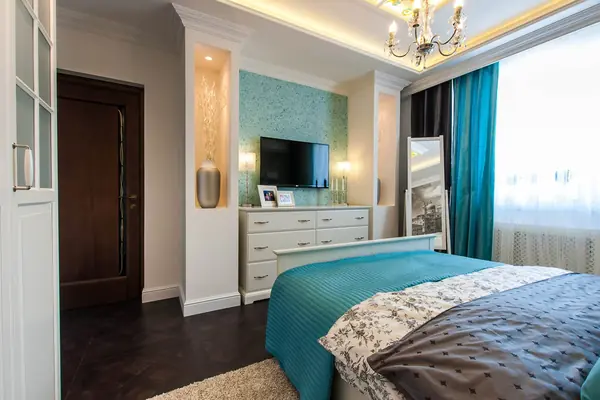 SILK PLASTER в программе "Школа ремонта", выпуск "Неоклассицизм под витражом"