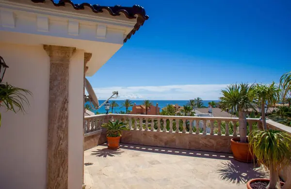 Villa on the sea coast of Cabo Roig