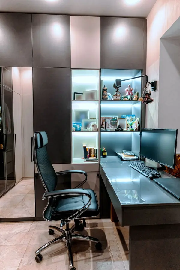 Рабочий кабинет и гардеробная