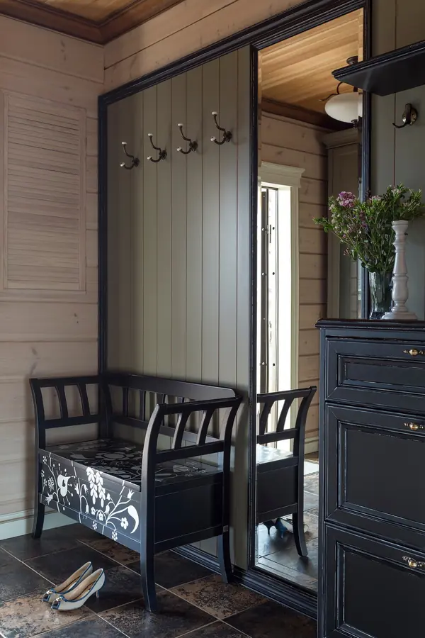 Дом из клееного бруса для большой семьи.