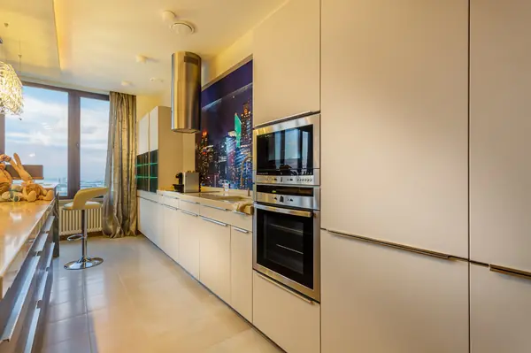 Чертановская. Трехкомнатная.