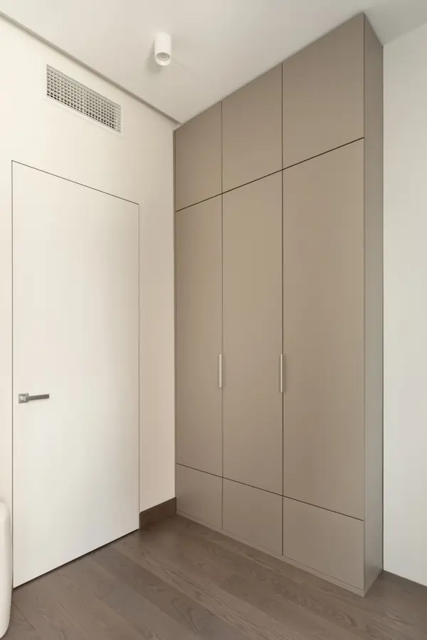 Шкаф в детскую