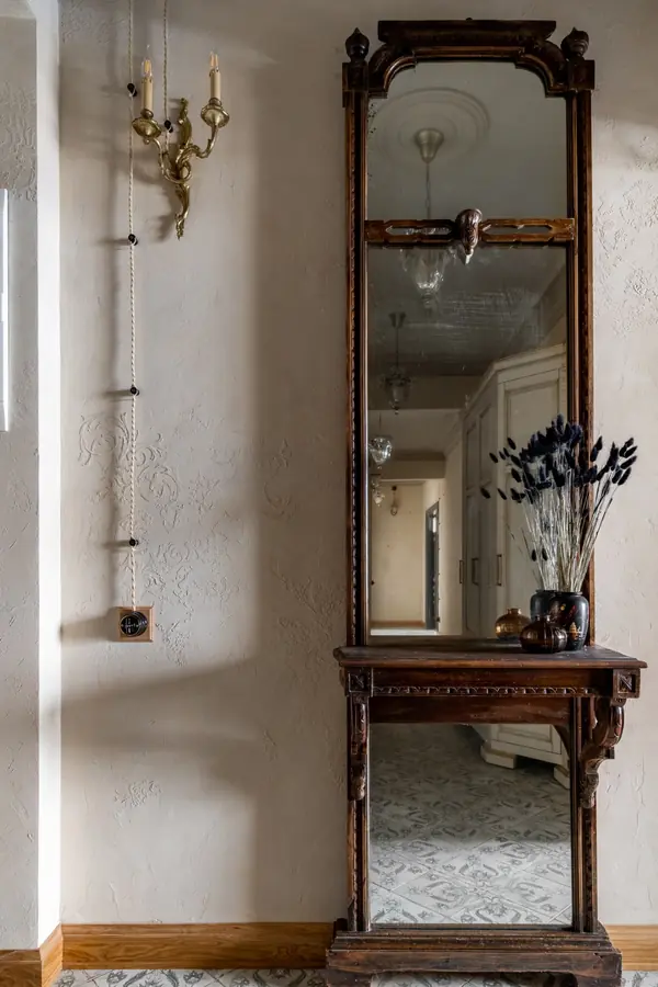 Боровая. Квартира режиссера.