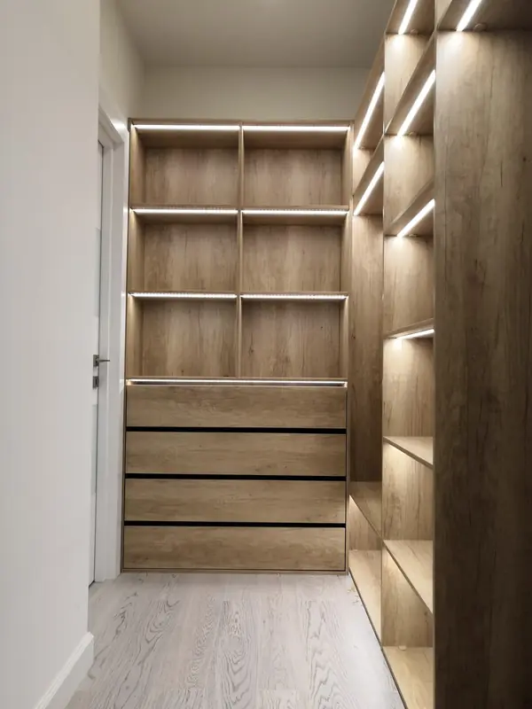 Гардеробная raumplus Ecoline с LED подсветкой