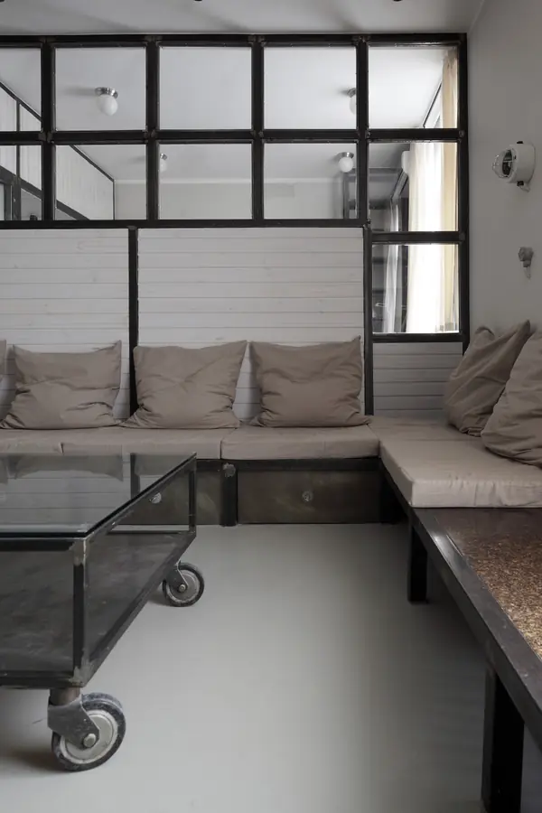 Wood Warm White Apartment