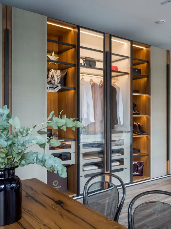 Giulia Novars, Нижний Новгород, ул. Горького 260