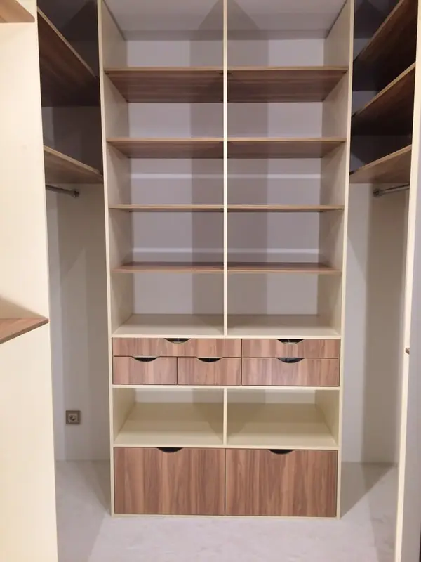 Солнечная гардеробная