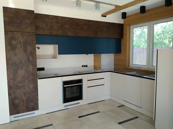 Кухня с фасадами BERG