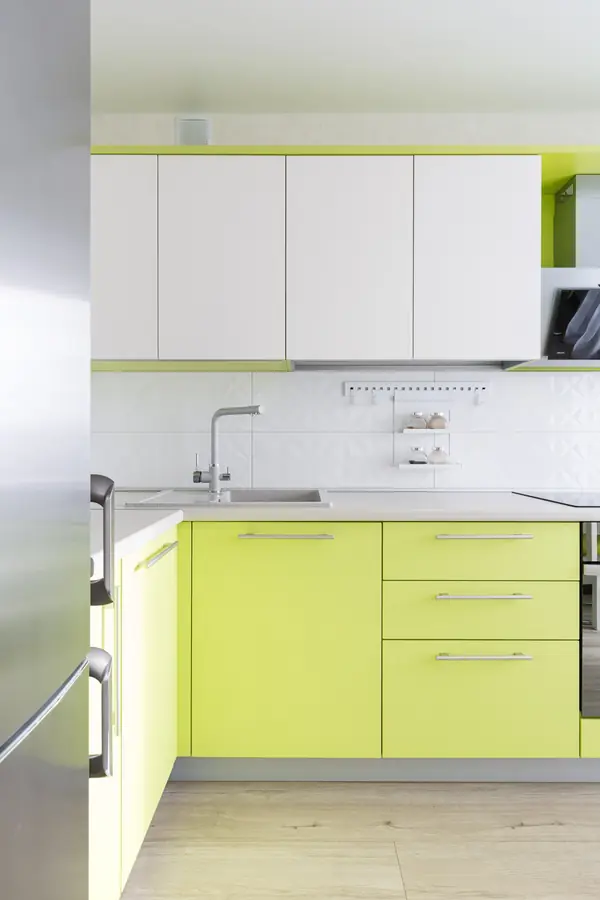 Кухня цвета зеленого яблока