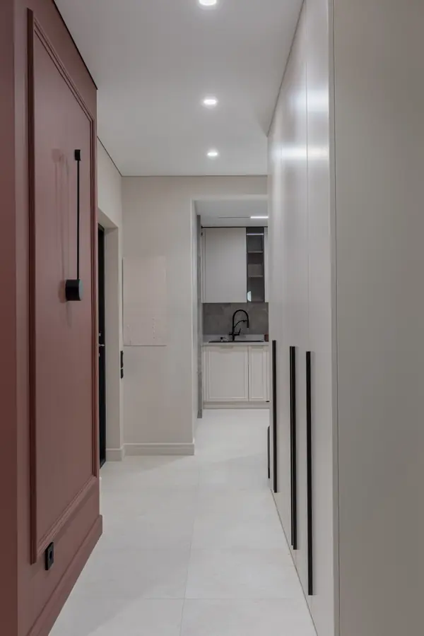 Шкаф в коридор мдф в эмали