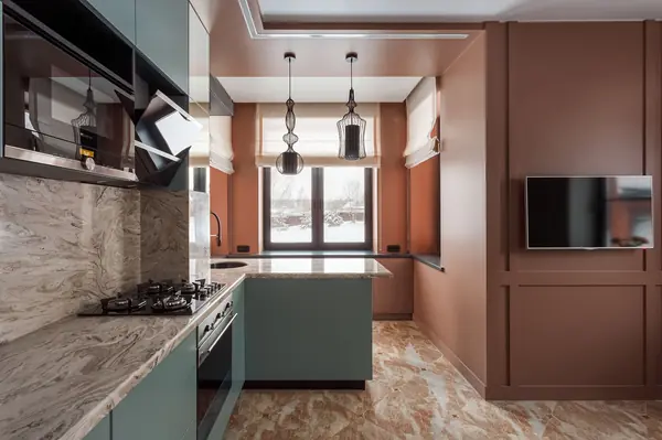 Кухня-столовая в загородном доме, Подмосковье