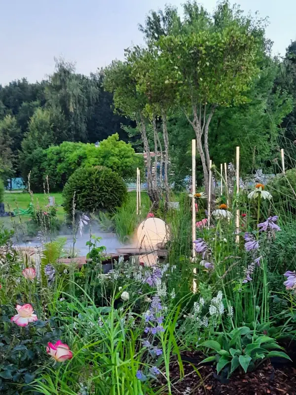 Выставочный сад на фестивале в Царицыне "Видение розы"