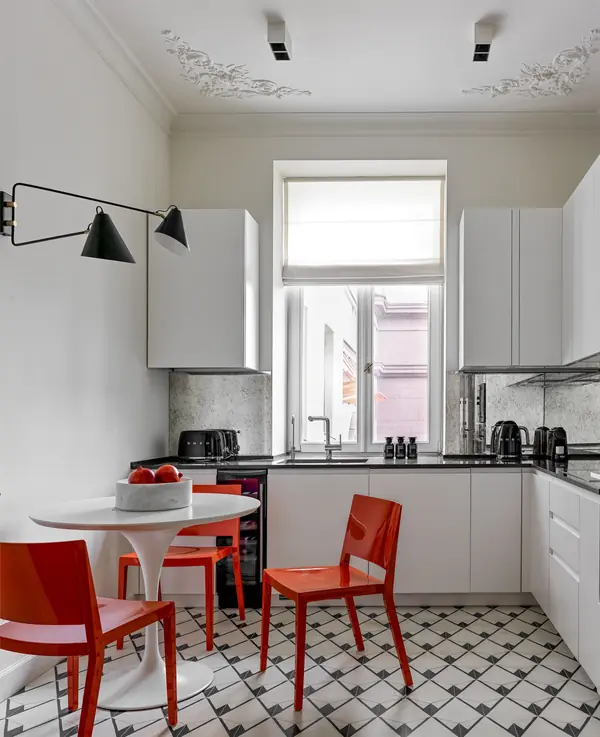 Apartment on Kotelnicheskaya