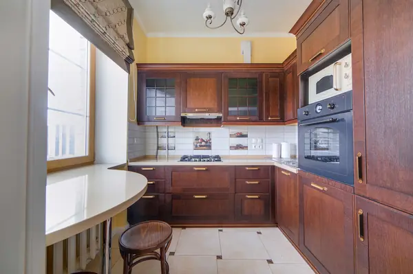 Интерьер двушки в классическом стиле