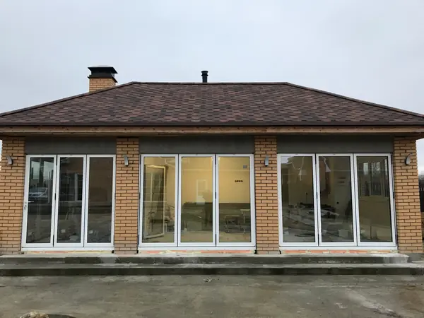 Установка дверей гармошек