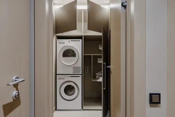 Шкаф в постирочную для стиральной и сушильной машин