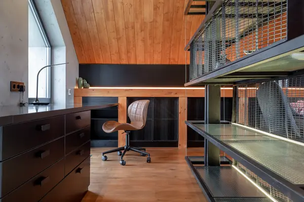 Лофт с сетчатым баром