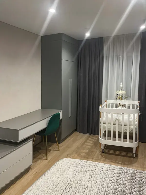 Шкатулка с изумрудами