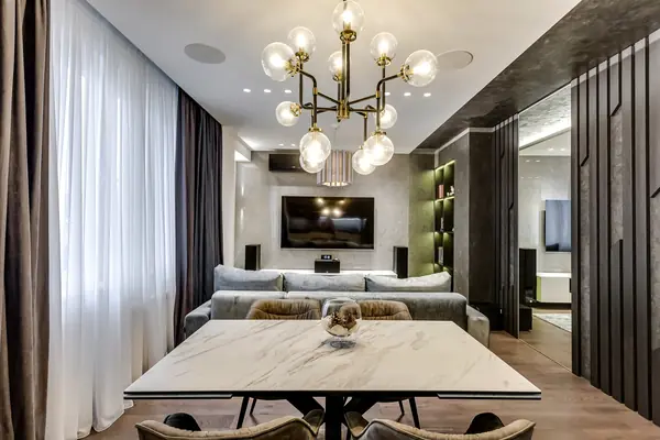 Фото реализации проекта "Квартира в доме с часами"