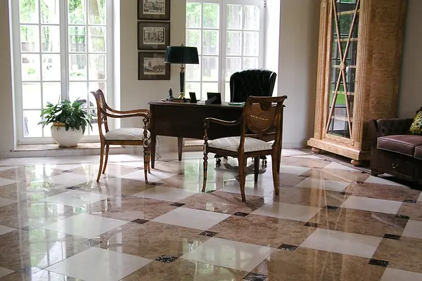 Пол из Мрамора в частном доме.