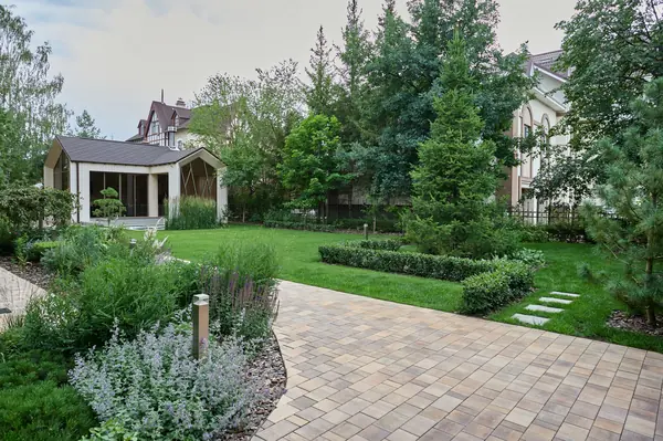 Проект "Современный сад"