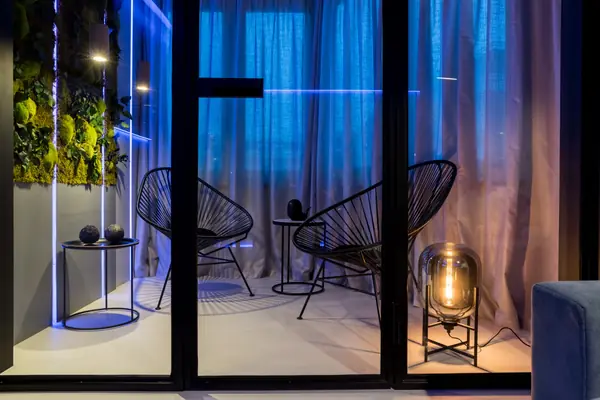 "Белый, серый и графит"