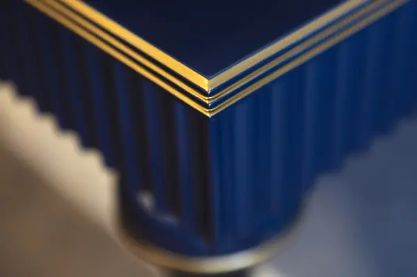 Дом с дворцовой роскошью.