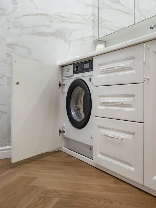 Меблировка санузла в неоклассическом стиле