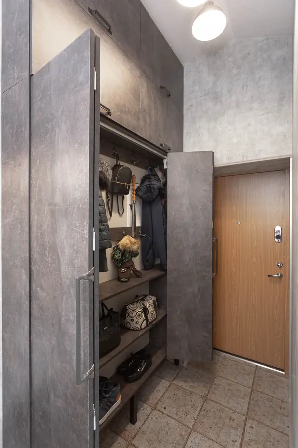 Шкаф в очень узкую прихожую