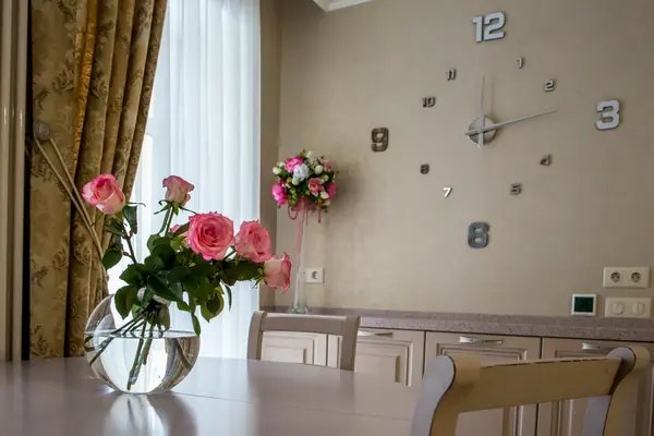 Двухкомнатная квартира в классическом стиле.