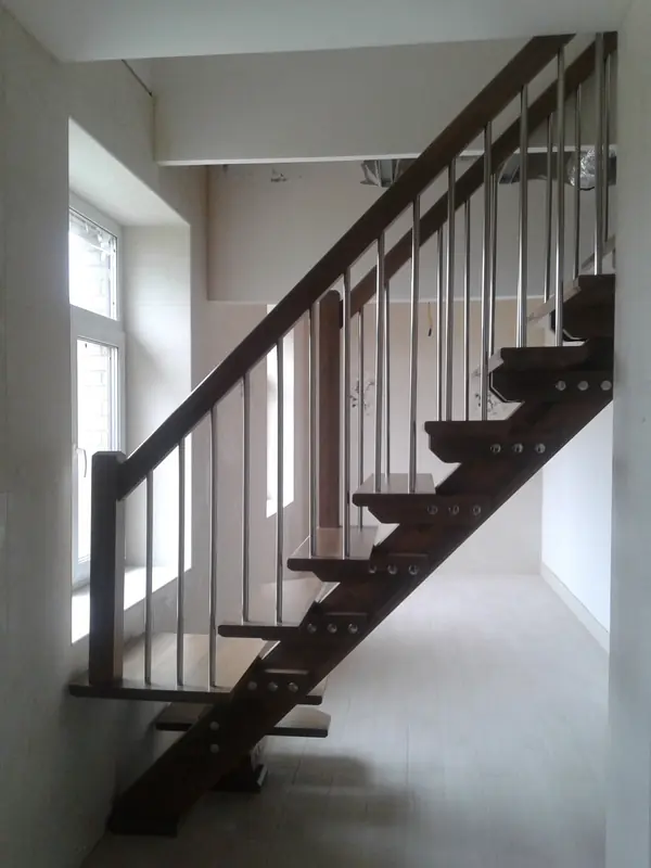 Деревянная лестница