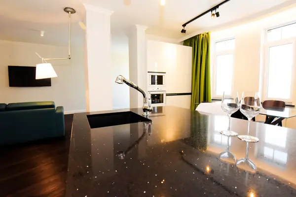 Три сестры: "Земля" ЖК Дом на Ждановской 103 кв.м