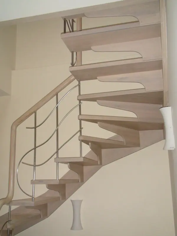 Лестница Гнутые струны