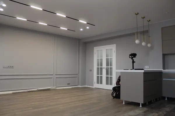 Четырехкомнатная в центре под ключ по дизайн-проекту