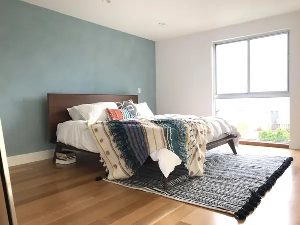 Accent walls with Lime Paint