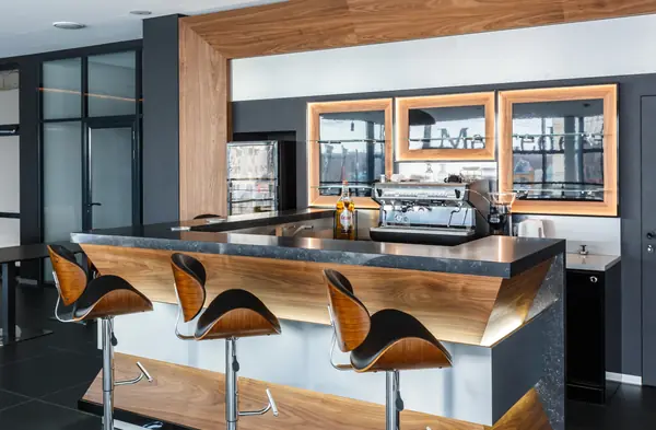 Интерьер для переговорной и зоны отдыха Mercedes-Benz.