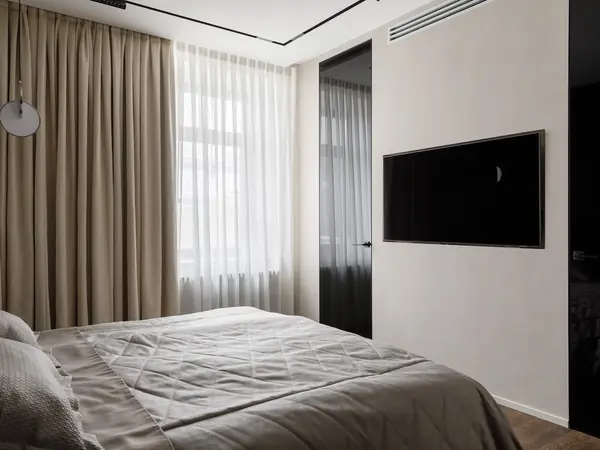 Четырехкомнатная квартира в современном стиле 166 м2