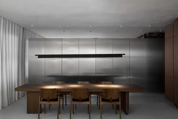 Кухня в металле