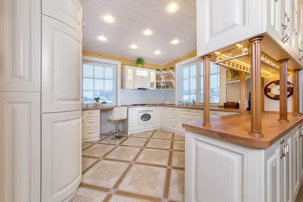 Кухня в современном классическом стиле