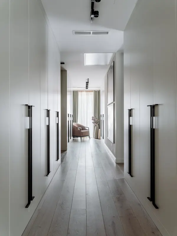 Гардеробные, камин, двери и премиум мебель / ГОРКИ-8