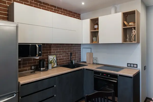 Фото реализованного проекта "Квартира для девушки в стиле лофт"