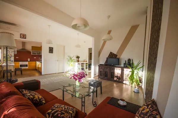 "Шутливый дизайн" - квартира в Москве