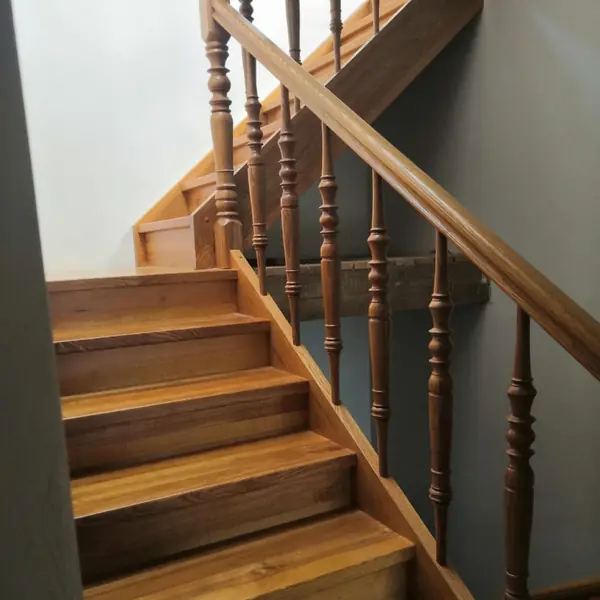 Деревянные лестницы на заказ
