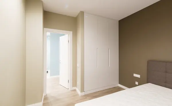 Встроенный шкаф