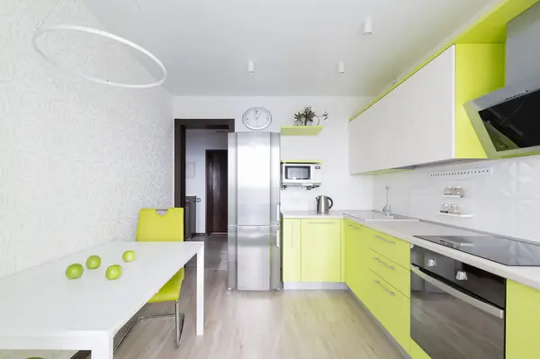 Кухня цвета зеленого яблока