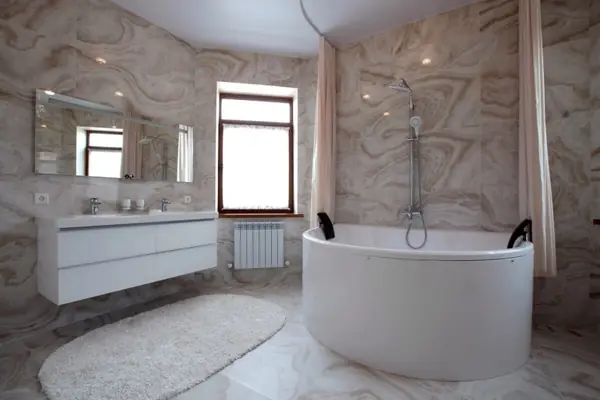 Интерьер с ванной Тренто