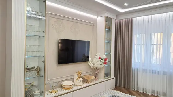 Современная классика в эмали и золоте