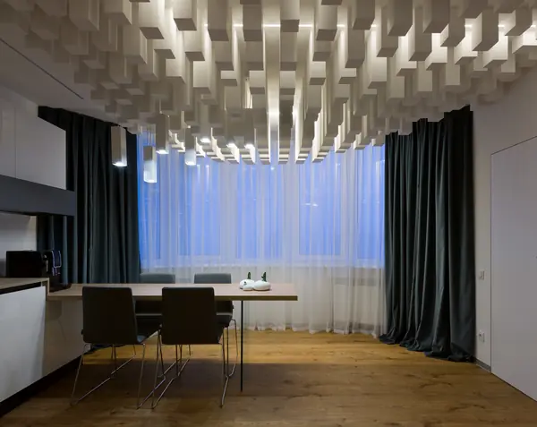 Город вверх ногами