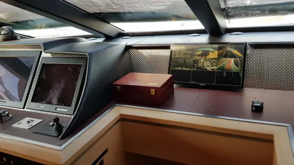 Модернизация мультимедиа систем на Мега яхте Waverunner 41метр