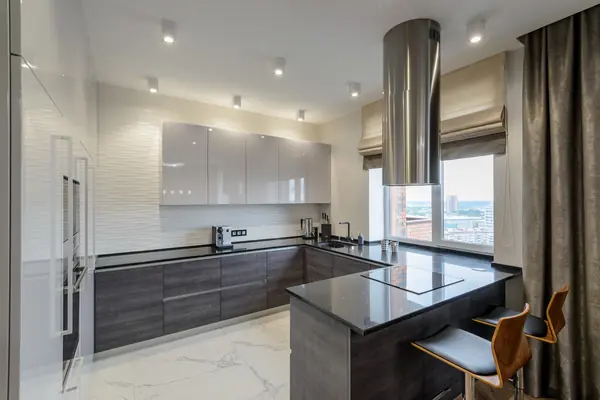 Большая квартира в современном стиле